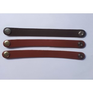 Special Order for Sandra Wilson - 20 Mecate Rein Holders. Lighter brown through dyed. 21mm long by 18mm wide and 2.5mm thick.